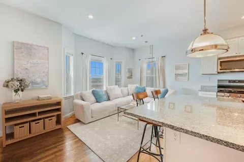 134-136 W 9th St #7, Boston, MA 02127