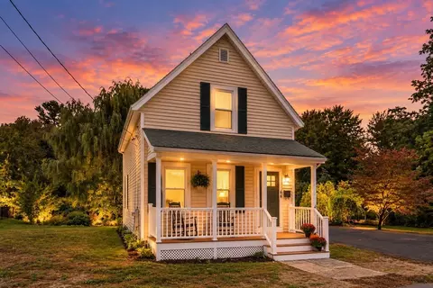 44 Clark St, Wilmington, MA 01887