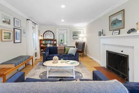 Living - 15 Eustis St, Arlington, MA 02476 photo 5 of 5