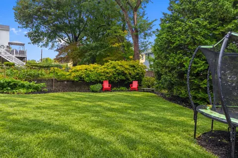 Exterior - 15 Eustis St, Arlington, MA 02476 photo 7 of 10