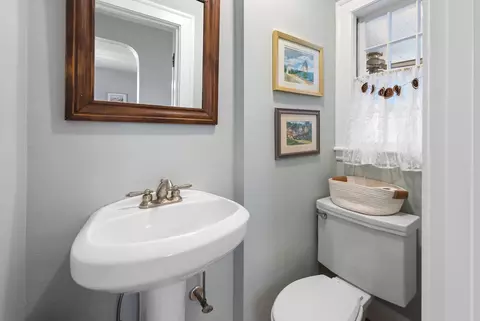 Bath - 15 Eustis St, Arlington, MA 02476 photo 1 of 2