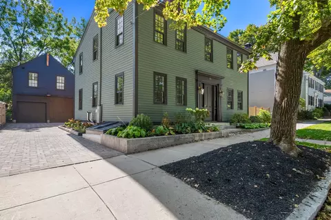 15 Broad St, Newburyport, MA 01950