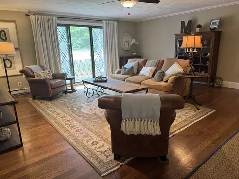 2 Rainbow Pond Dr #7, Walpole, MA 02081