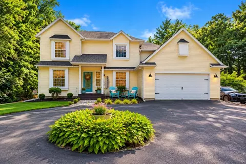 110 Fearing Hill Rd, Wareham, MA 02576