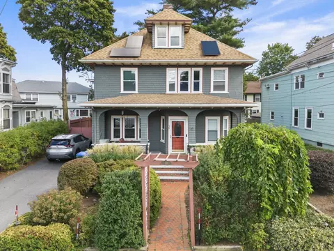 59 Oakland St, Medford, MA 02155