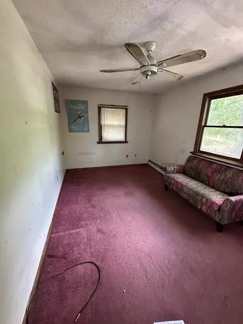 Bedroom - 23 North St, Upton, MA 01568 photo 1 of 3