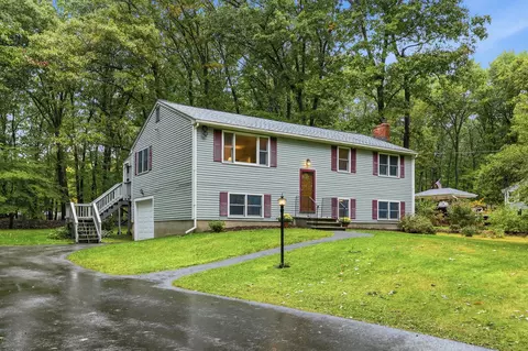 10 Beaver Brook Rd, Littleton, MA 01460