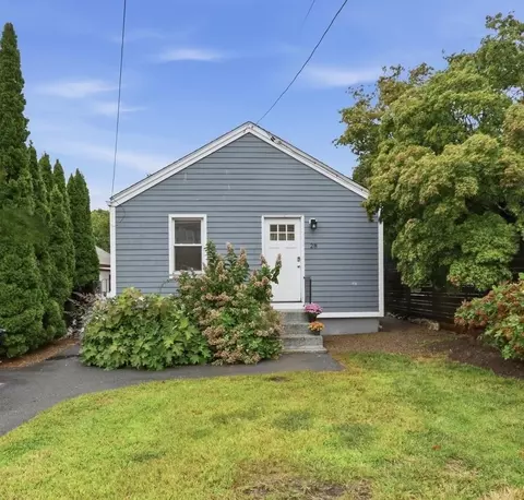 28 Cleveland St, Medford, MA 02155