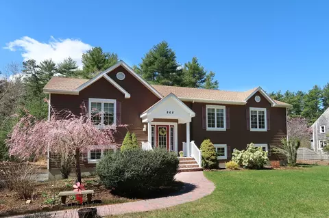 868 Main St, Wareham, MA 02576