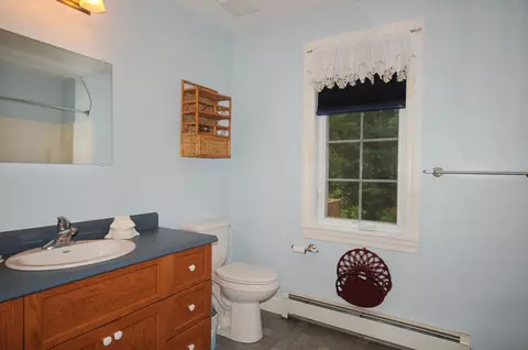 Bath - 868 Main St, Wareham, MA 02576 photo 2 of 3