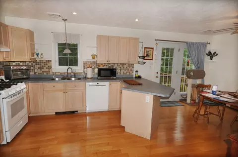 Kitchen - 868 Main St, Wareham, MA 02576 photo 1 of 3