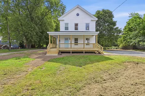 74 S Maple St, Westfield, MA 01085