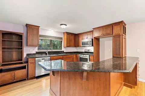 203 Leland Farm Rd #203, Ashland, MA 01721