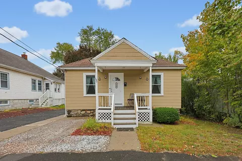 139 Massachusetts Ave, North Andover, MA 01845