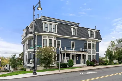 138 Neponset Ave #4, Dorchester, MA 02122