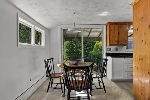 Dining - 39 Sylvan Ave, Wakefield, MA 01880 photo 1 of 1