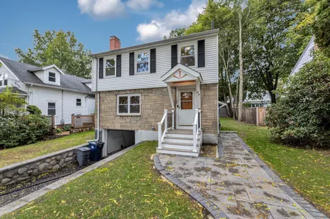 46 Brucewood St, West Roxbury, MA 02132