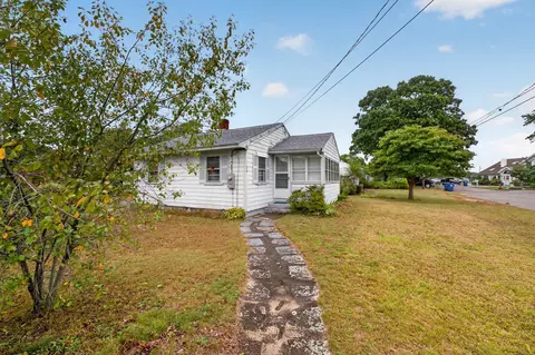 Exterior - 24 Broadmarsh Ave, Wareham, MA 02571 photo 1 of 7
