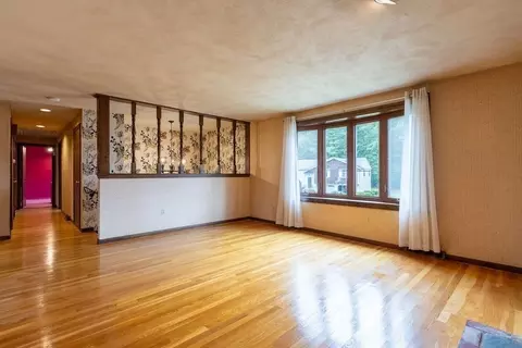 Living - 15 Casey, Canton, MA 02021 photo 3 of 10