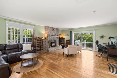 Living - 5 Old Fields Rd, Sandwich, MA 02563 photo 2 of 4