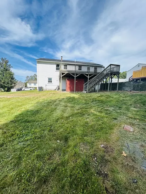 Exterior - 8 Timrod Dr, Worcester, MA 01603 photo 4 of 8