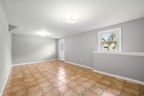 Living - 8 Timrod Dr, Worcester, MA 01603 photo 2 of 2