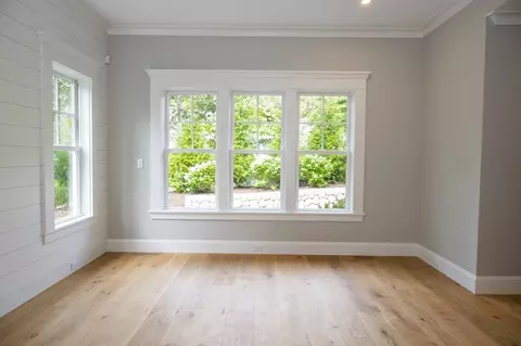 Living - 35 Crows Pond Rd, Chatham, MA 02633 photo 2 of 2