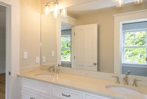Bath - 35 Crows Pond Rd, Chatham, MA 02633 photo 3 of 3