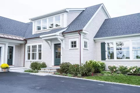 Exterior - 35 Crows Pond Rd, Chatham, MA 02633 photo 3 of 9