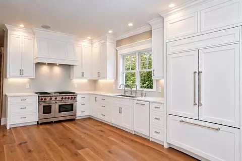 Kitchen - 35 Crows Pond Rd, Chatham, MA 02633 photo 1 of 3