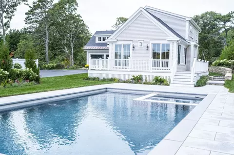 Exterior - 35 Crows Pond Rd, Chatham, MA 02633 photo 4 of 9