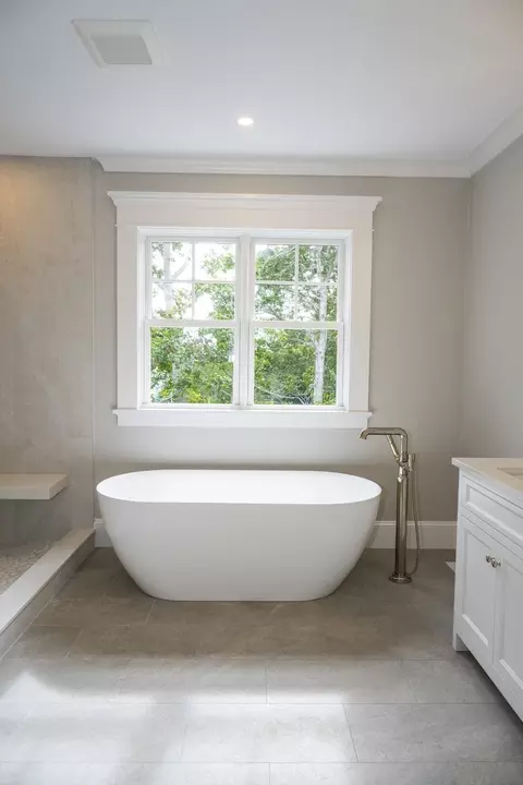 Bath - 35 Crows Pond Rd, Chatham, MA 02633 photo 2 of 3