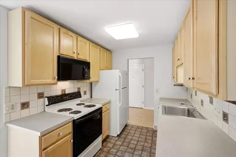 Kitchen - 1208 Greendale Ave #211, Needham, MA 02492 photo 3 of 3