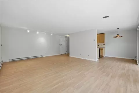 Living - 1208 Greendale Ave #211, Needham, MA 02492 photo 2 of 4