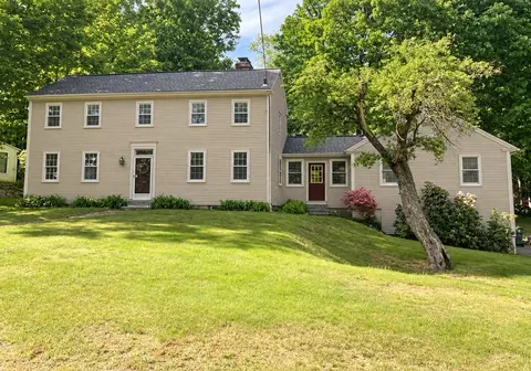 57 Eaton St, Fitchburg, MA 01420