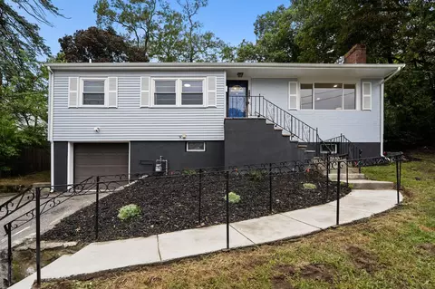 318 Mystic St, Arlington, MA 02474