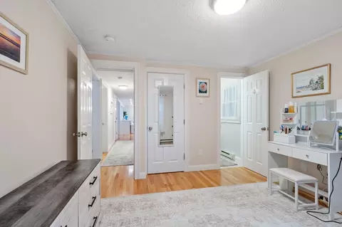 Entry Way - 273 Washington St #2, Gloucester, MA 01930 photo 1 of 1