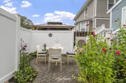 Exterior - 273 Washington St #2, Gloucester, MA 01930 photo 1 of 5