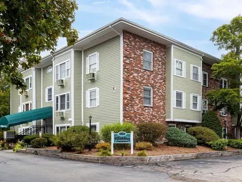 365 Washington St #3, Norwood, MA 02062
