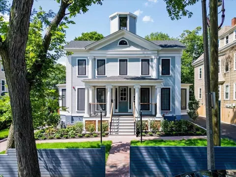 305 Chestnut Ave #4, Boston, MA 02130