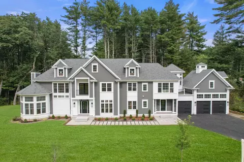 10 Nolan Cir, Sudbury, MA 01776
