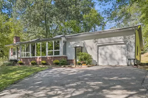 1881 Great Pond Rd, North Andover, MA 01845