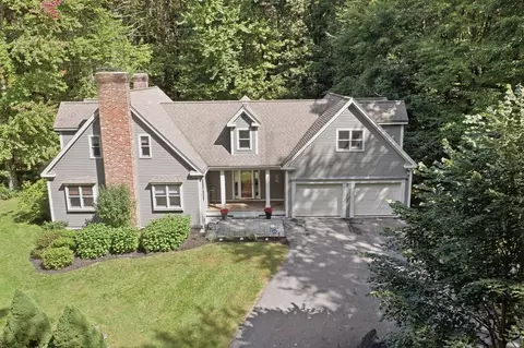 106 Green Rd, Bolton, MA 01740