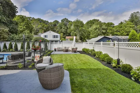 Exterior - 6 Pranker Rd, Saugus, MA 01906 photo 9 of 9