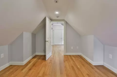 Entry Way - 6 Pranker Rd, Saugus, MA 01906 photo 2 of 2