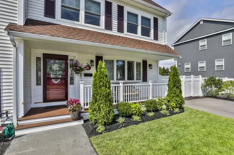 Exterior - 6 Pranker Rd, Saugus, MA 01906 photo 4 of 9