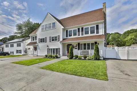 Exterior - 6 Pranker Rd, Saugus, MA 01906 photo 3 of 9