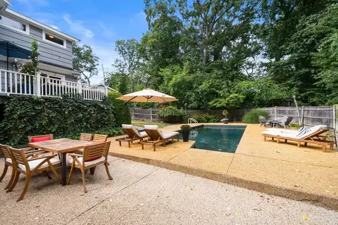 Exterior - 52 Damon Rd, Needham, MA 02494 photo 6 of 7