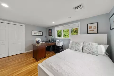Bedroom - 52 Damon Rd, Needham, MA 02494 photo 3 of 4