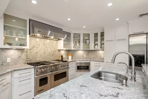 Kitchen - 52 Damon Rd, Needham, MA 02494 photo 5 of 5